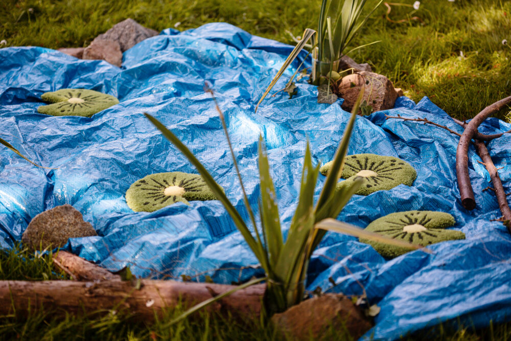 Image d'une décoration murale Nénuphar Moino Studio Tufting